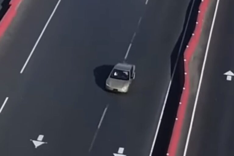 Le Cybercab de Tesla aperçu pour la première fois en test à Fremont