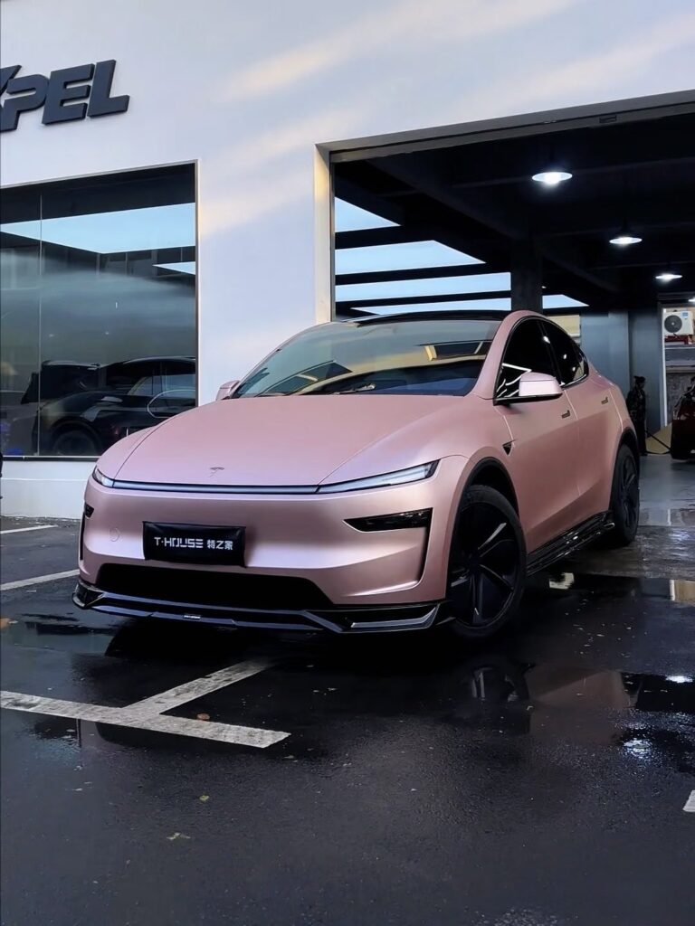 Tesla Model Y : Nouvelle Couleur Satin Rose Gold