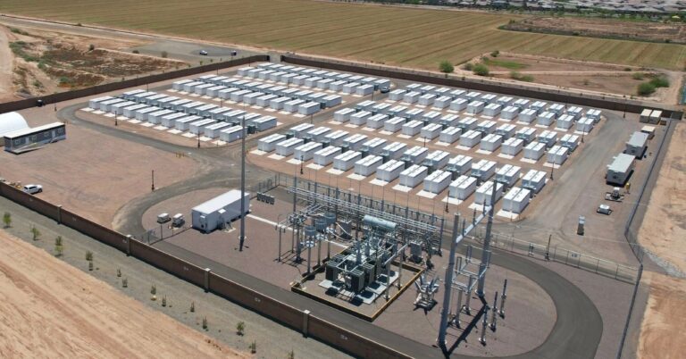 Lancement d’un système de batterie Tesla Megapack à Kingman, Arizona : une avancée majeure pour l’énergie propre