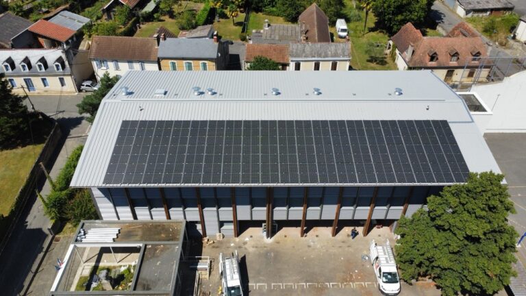 L’Exemplarité Énergétique du Collège de Lembeye : Une Rénovation Solaire Pionnière