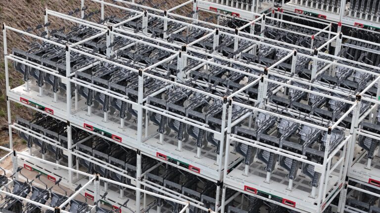 Tesla accélère la production du Cybercab à Giga Texas