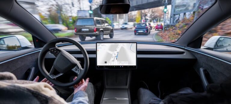 Tesla FSD : comment se déroulent les essais ?