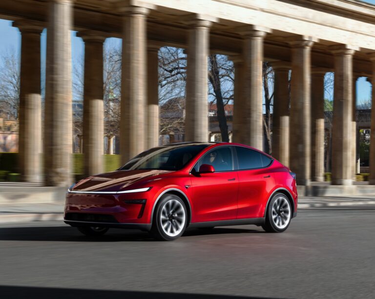 Tesla prépare le lancement de la configuration sept places pour la Model Y Premium AWD