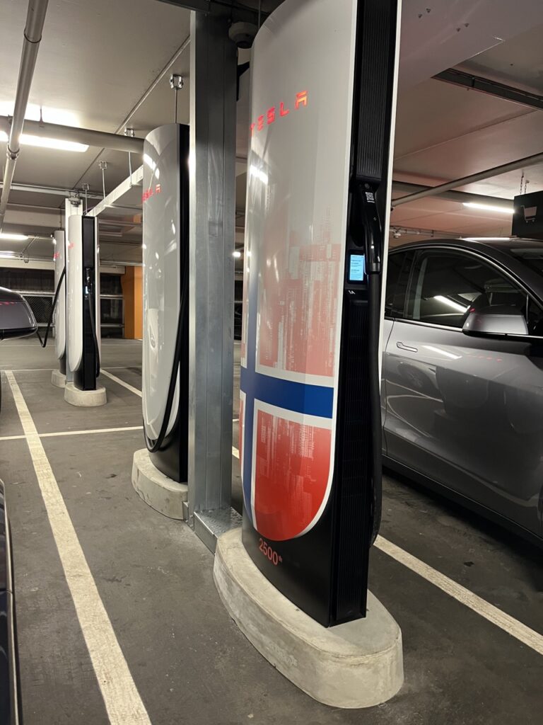 L’explosion des immatriculations de Tesla en Norvège : Une révolution en marche?