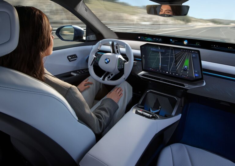 BMW devient le premier constructeur homologué pour la conduite autonome