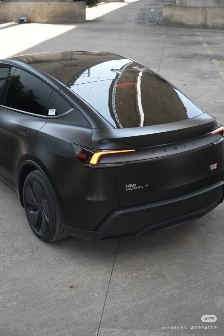 Tesla, Starlink et véhicules électriques : les actualités du 24 novembre 2025