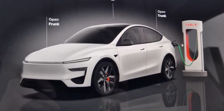 Nouveau : Un Supercharger apparaît sur l’interface Tesla une fois branchée