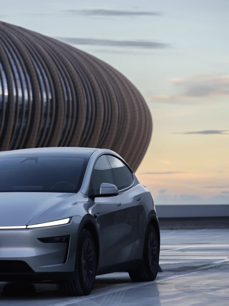 L’attrait visuel irrésistible du Tesla Model Y : un design qui fait tourner les têtes