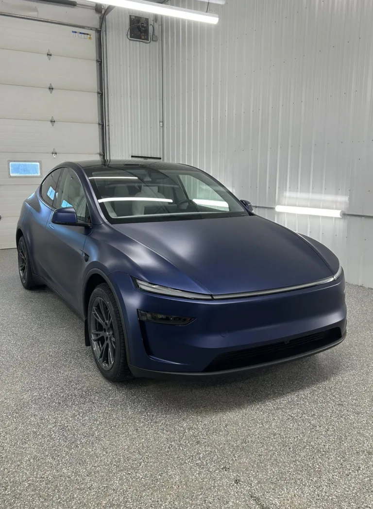 L&rsquo;esthétique et la protection: Tesla Model Y en Deep Blue Metallic et PPF Mat