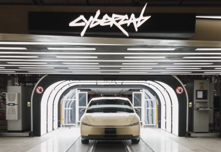 Tesla Cybercab : Une direction identique au Cybertruck