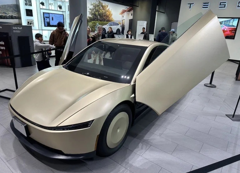 Tesla Cybercab : Découverte d&rsquo;un modèle prêt pour la production