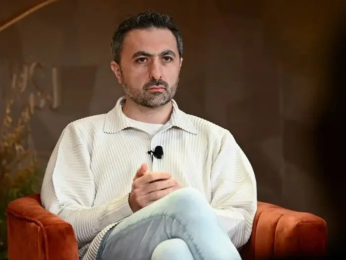 « Un Bulldozer » : Quand le patron de Microsoft AI salue le génie provocateur d&rsquo;Elon Musk