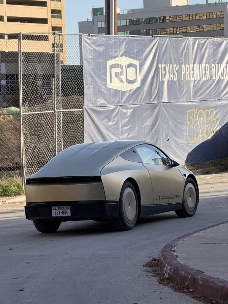 Le Tesla Cybercab Prêt pour la Production Observé dans les Rues d&rsquo;Austin