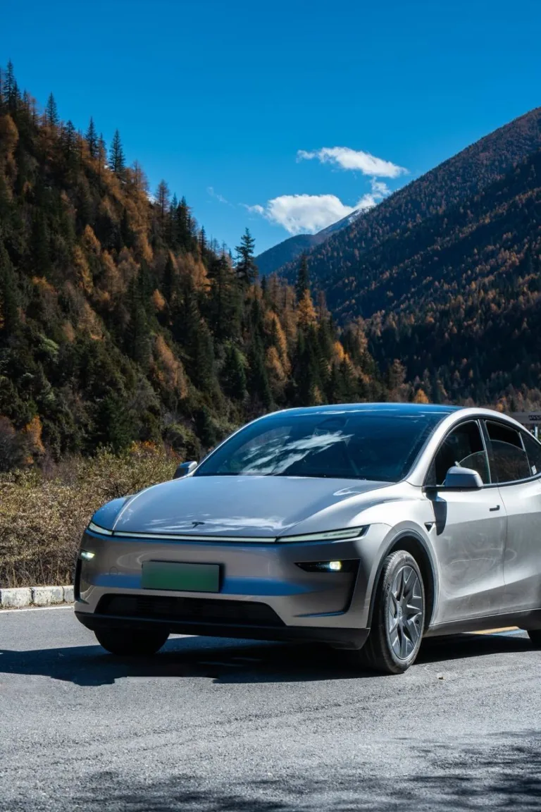 La nouvelle Model Y L : Une rencontre harmonieuse avec les paysages chinois