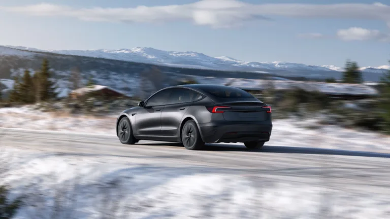 Écran Central : Les 5 fonctionnalités méconnues de la Tesla Model 3 Standard