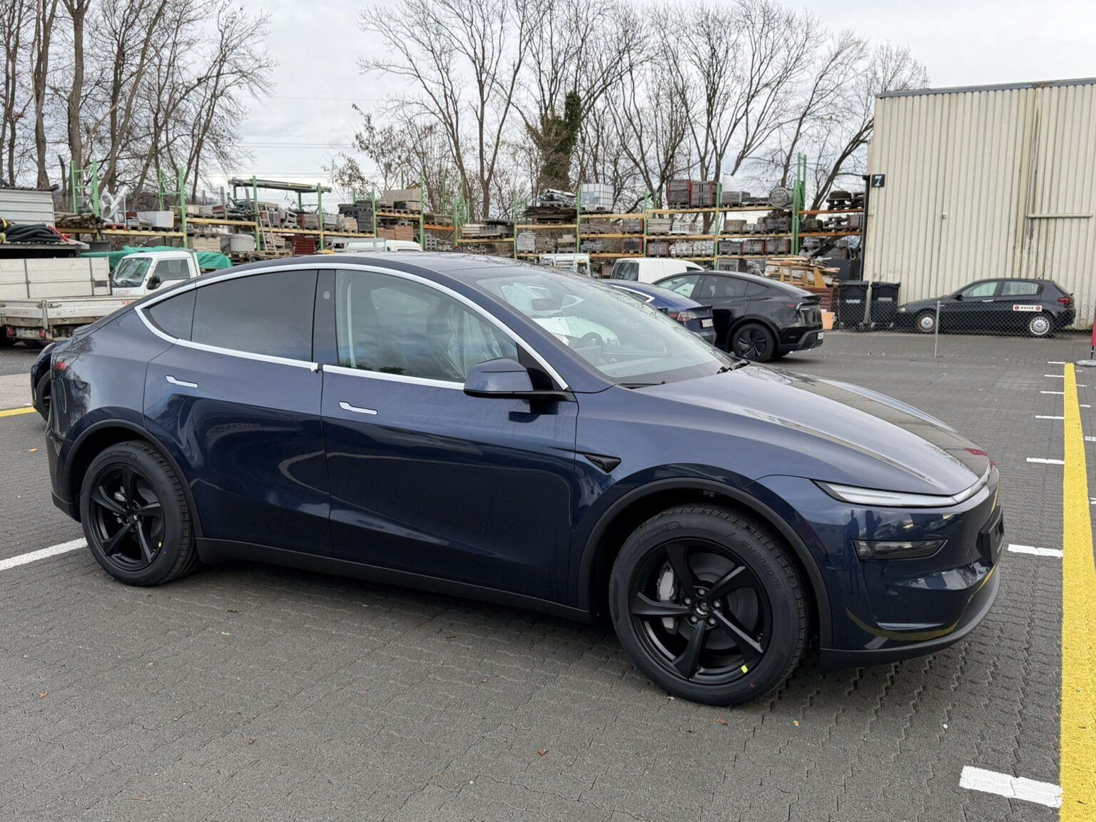 Model Y Segment Tesla Model Y L : Un Nouveau Pilier du Segment Premium en Chine
