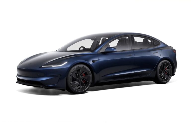 L&rsquo;arrivée de la Tesla Model 3 en Bleu Marine : Ce que cela annonce pour le marché chinois