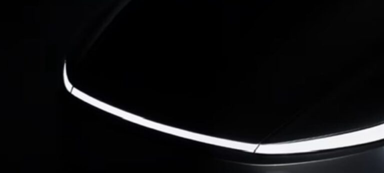 Brevets Tesla : Le secret du « Flux Shaping » pour des chargeurs ultra-plats et révolutionnaires