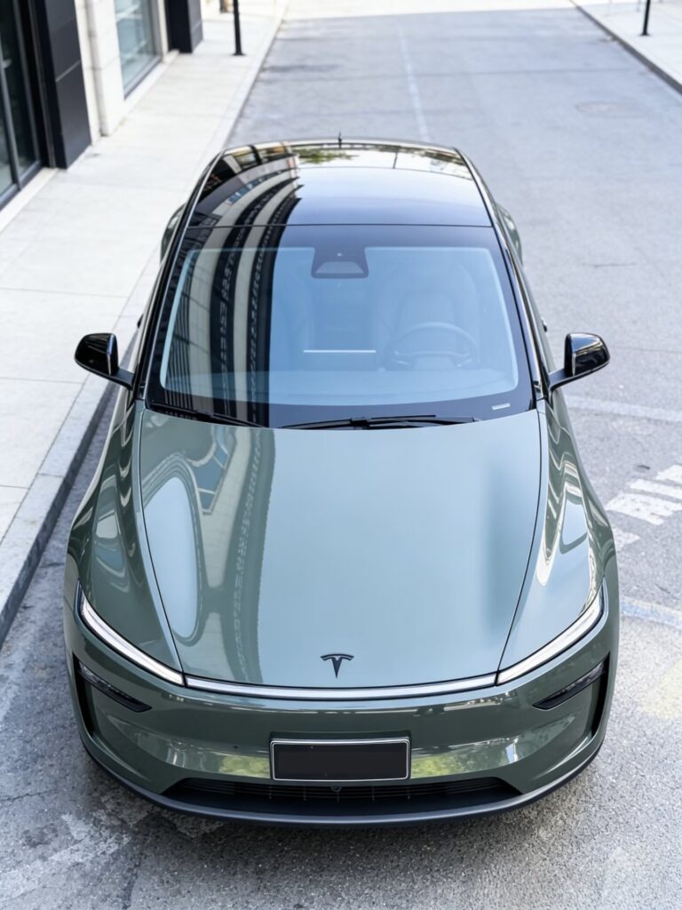 Tesla Model Y Agave Green : L&rsquo;Élégance Naturelle au Service de l&rsquo;Électrique