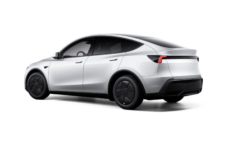 Tesla frappe fort au Canada : Nouveau Model Y Standard à 49 990 $ CA