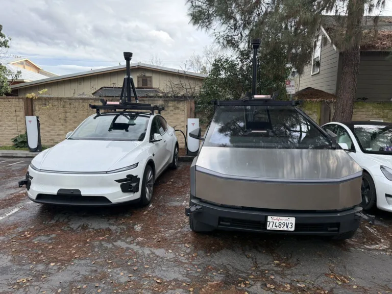 Futur Hardware 5 ou simple test ? Tesla aperçue avec de nouveaux capteurs mystérieux