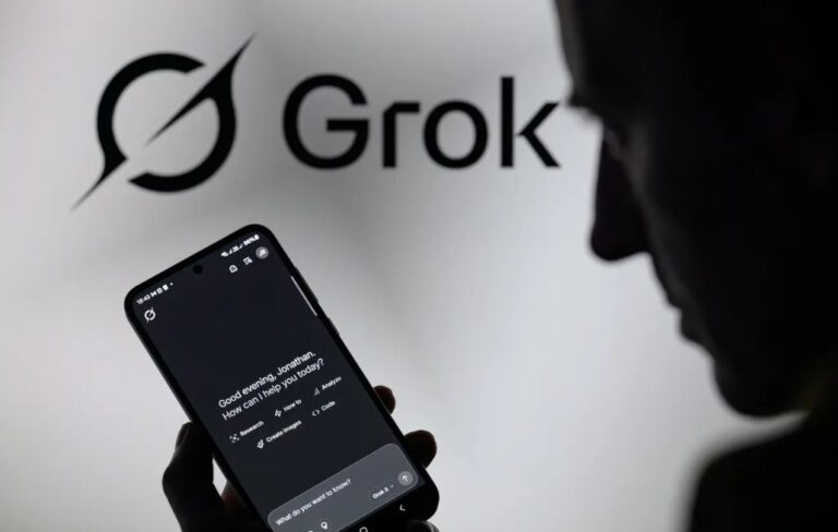 Elon Musk prévient : Grok et 𝕏 ne seront pas des zones de non-droit pour les contenus illégaux