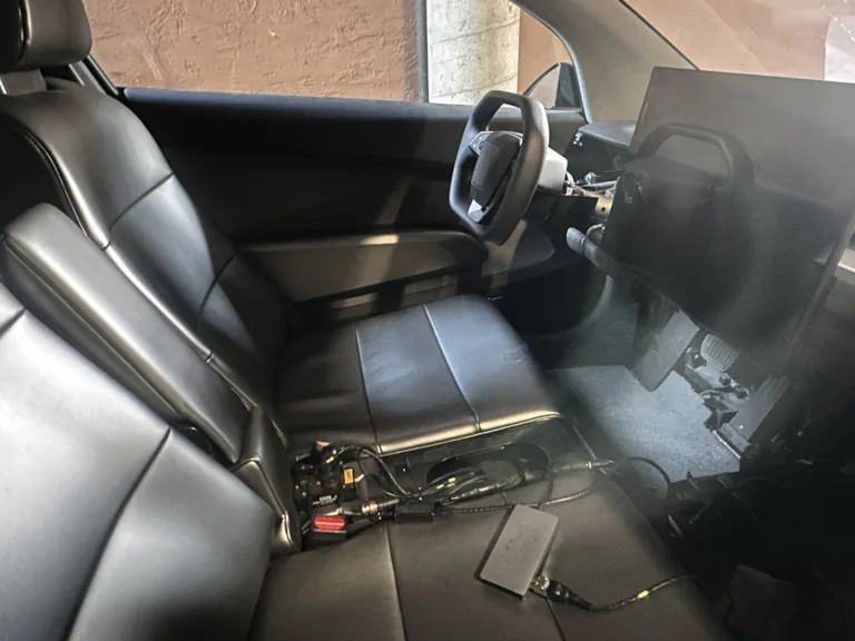 Première image à l&rsquo;intérieur du Tesla CYBERCAB : L&rsquo;habitacle qui va tuer le volant