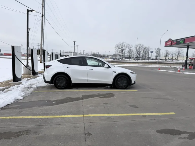 J&rsquo;ai roulé 100 000 km en Tesla. Voici tout ce que j&rsquo;ai vraiment dépensé — jusqu&rsquo;au dernier centime.