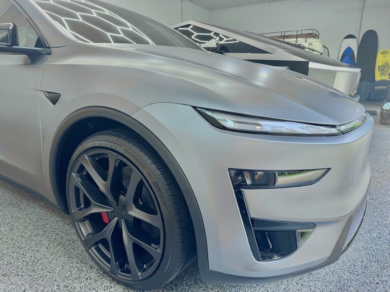 Tesla Model Y Performance Quicksilver + PPF Stealth : quand la protection devient une déclaration de style