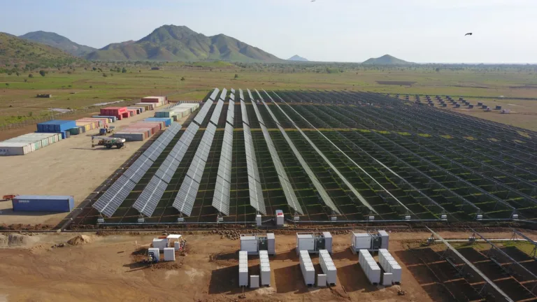Prix négatifs de l&rsquo;électricité : pourquoi le stockage devient la clé de voûte du solaire français