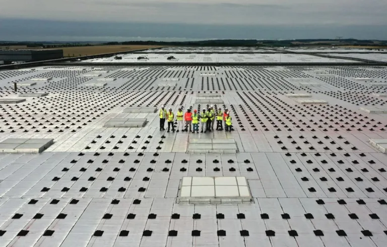 61 000 m² de panneaux solaires sur un entrepôt : à Amiens, la logistique française se met au vert à grande échelle