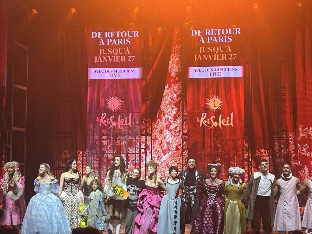 La troupe du Roi Soleil sous les bannières « De retour à Paris jusqu’à janvier 27 »