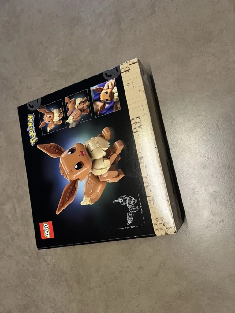 La boîte du set LEGO Pokémon Évoli 72151