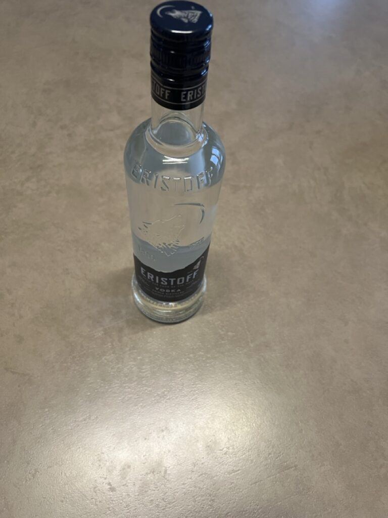Bouteille de vodka Eristoff Original