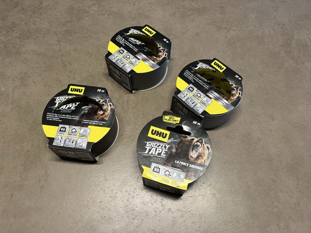 Quatre rouleaux de UHU Grizzly Tape