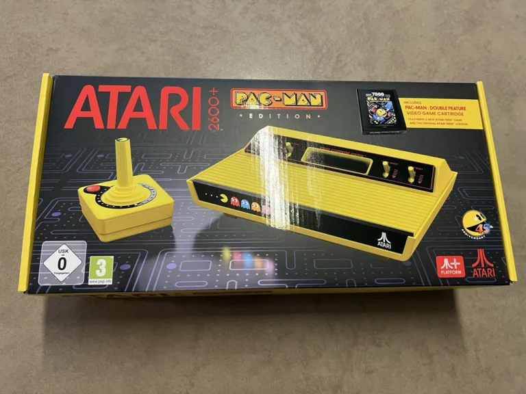 La console Atari 2600+ édition Pac-Man reçue par la rédaction de Tesla Mag