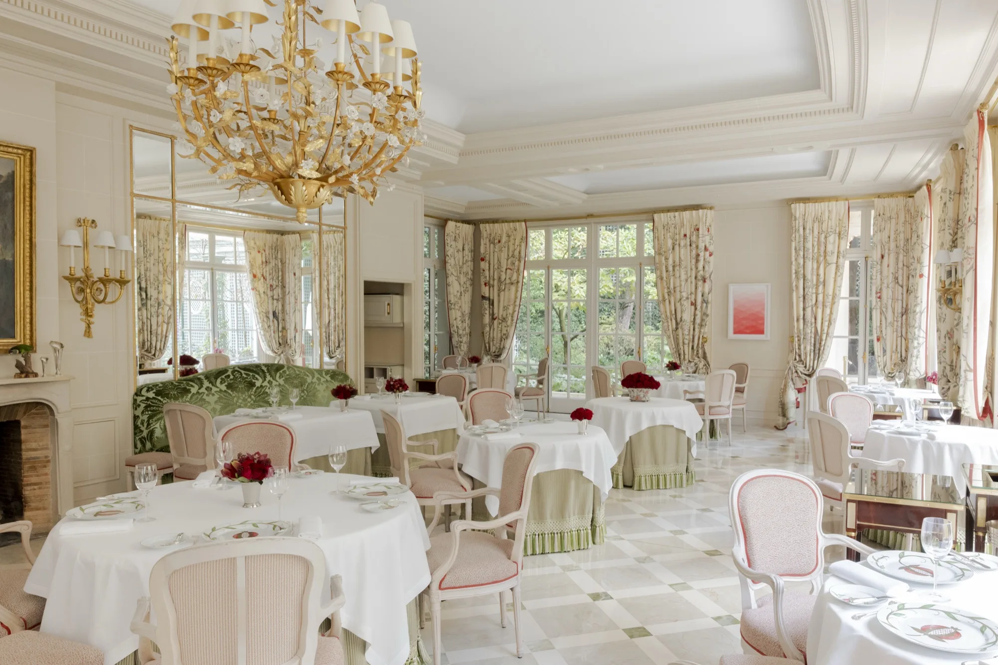 La salle du restaurant Epicure au Bristol Paris