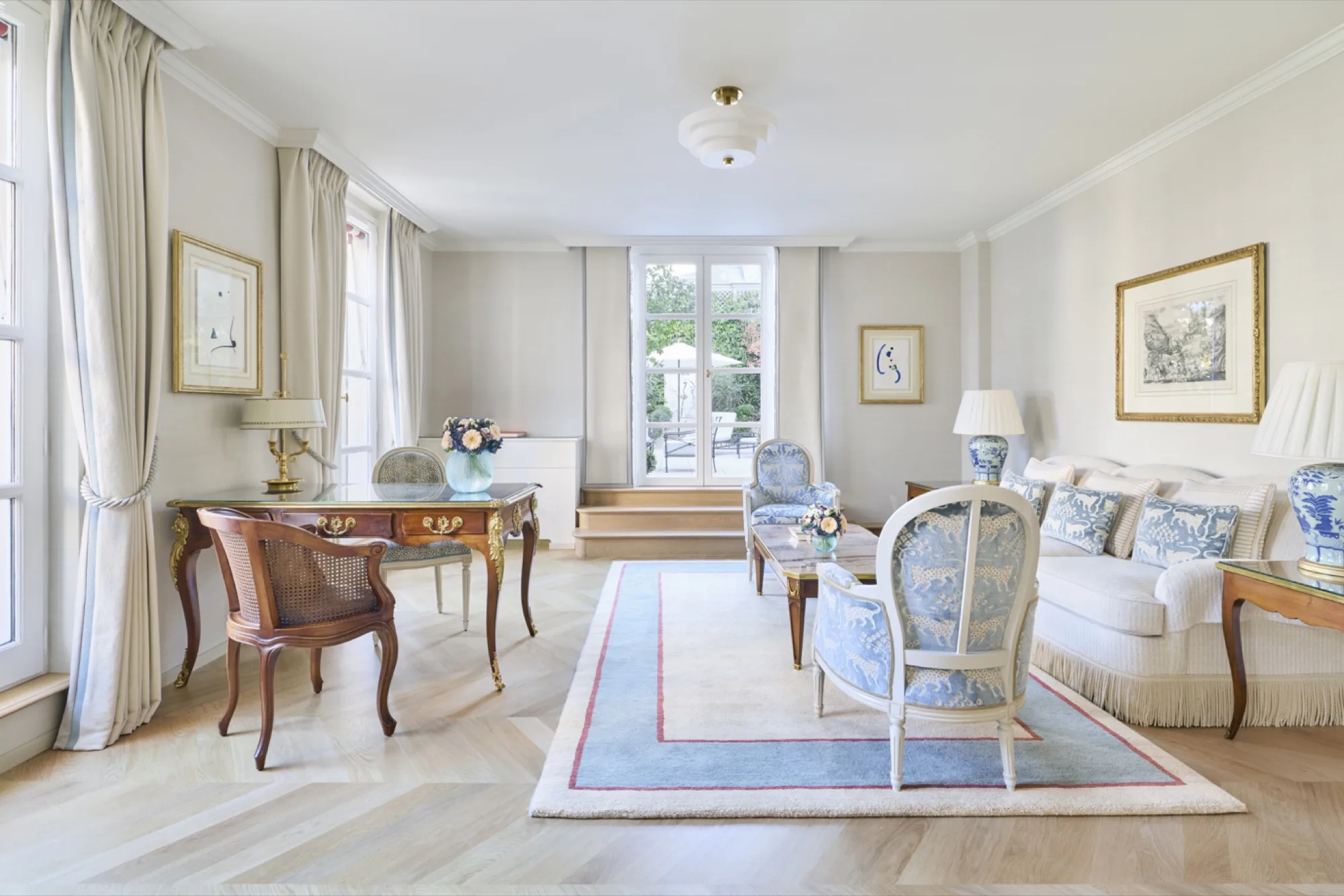 La suite Azur du Bristol Paris