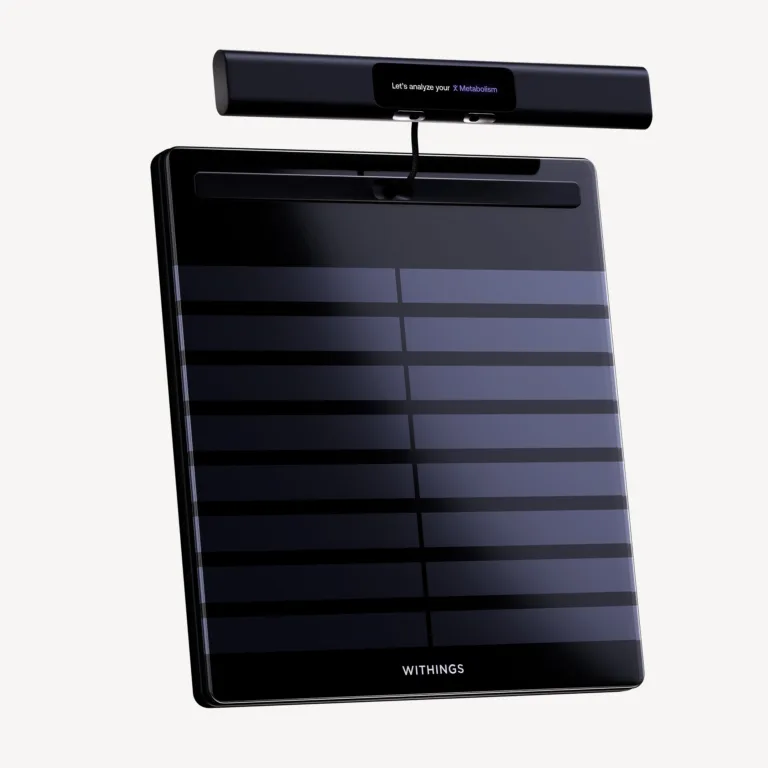 La balance Withings BodyScan 2 noire, poignée relevée