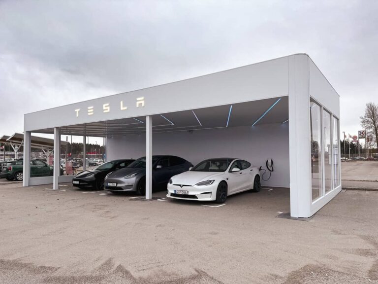 Tesla lance son premier centre d’essais à distance en Europe, situé en Suède