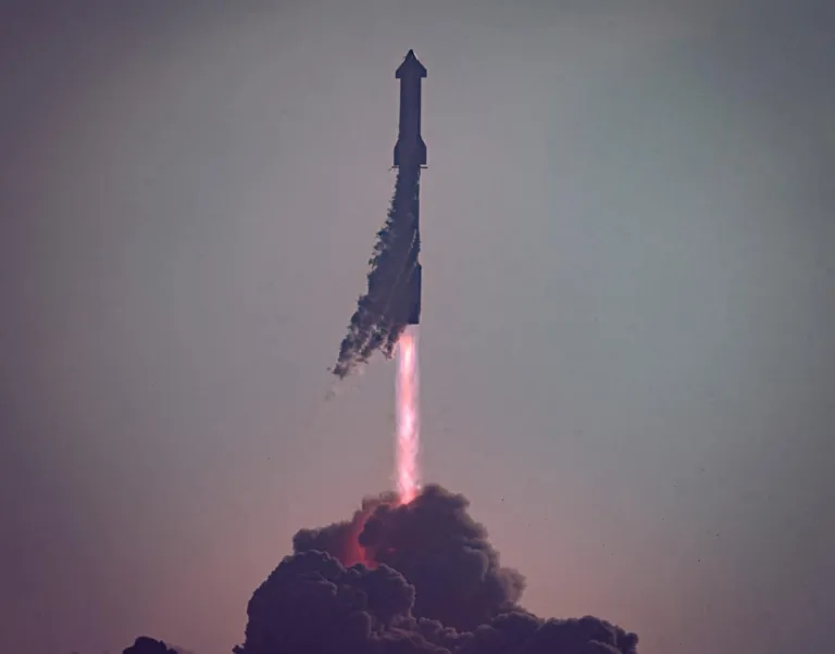 SpaceX Starship & Super Heavy Complete First Successful Test Flight