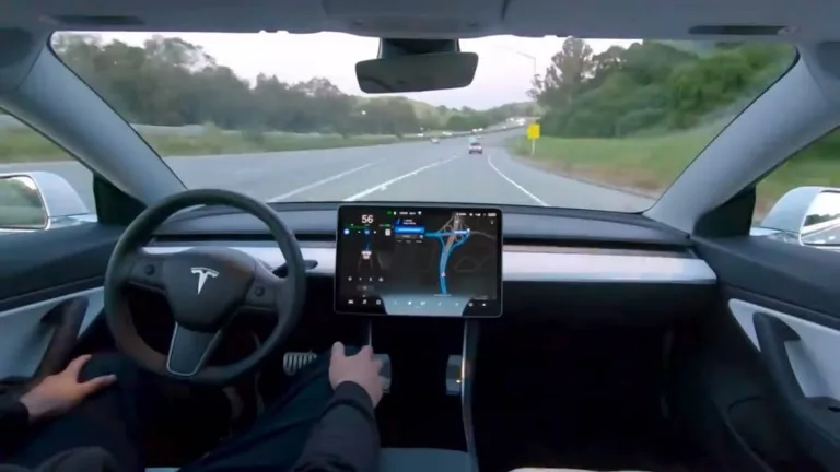Dojo Will Secure Tesla’s Lead in Rolling Out Autonomous Taxi Platform, Says ARK Invest