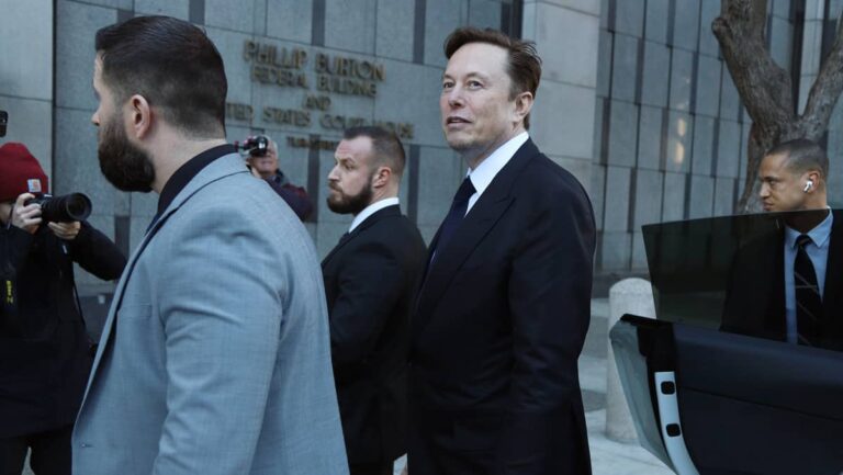 Elon Musk Sues SEC in Supreme Court