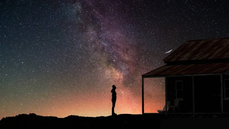 Starlink Connects People in Remote Areas of Australia