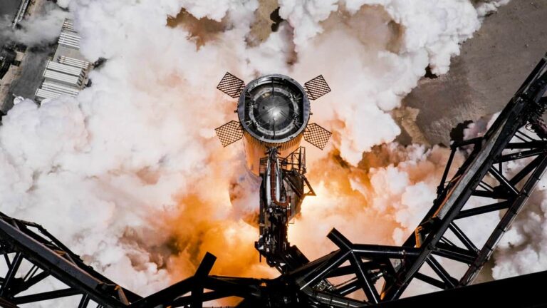 SpaceX Conducts Static Fire Tests of Booster 9 Super Heavy