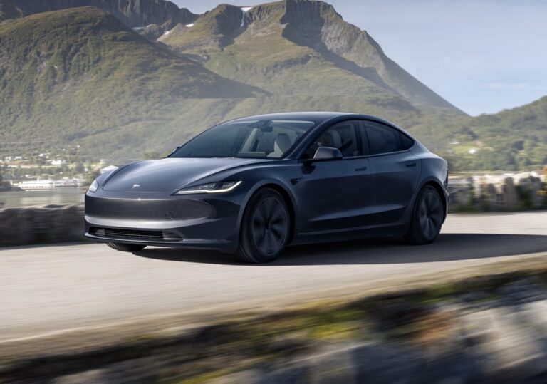 The first images and characteristics of the Tesla Model 3 2024 for the US