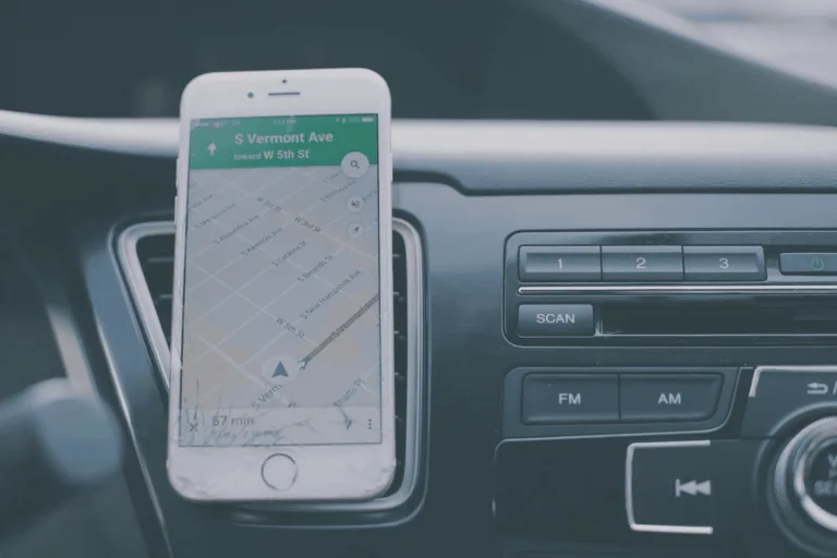 Electric car applications to download in 2023