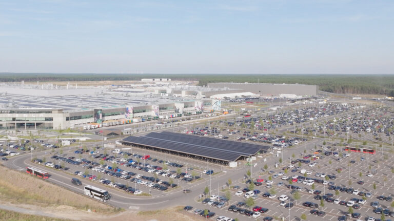 Revolutionizing Urban Mobility: Tesla’s Mega Charging Hub at Giga Berlin